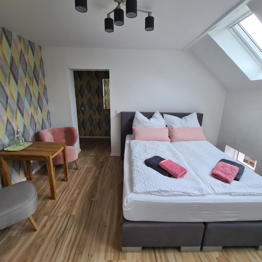 Gaestezimmer Treuen - Bed & Breakfast 외부 사진
